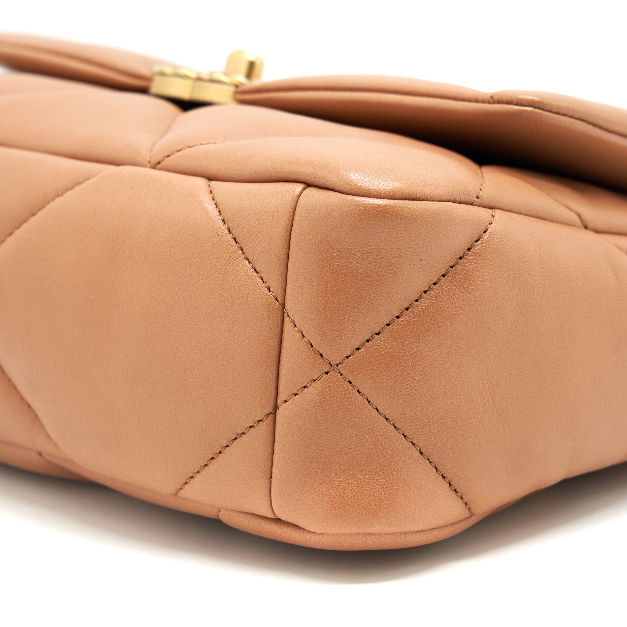 CHANEL 21P CARAMEL SMALL 19 FLAP BAG GHW