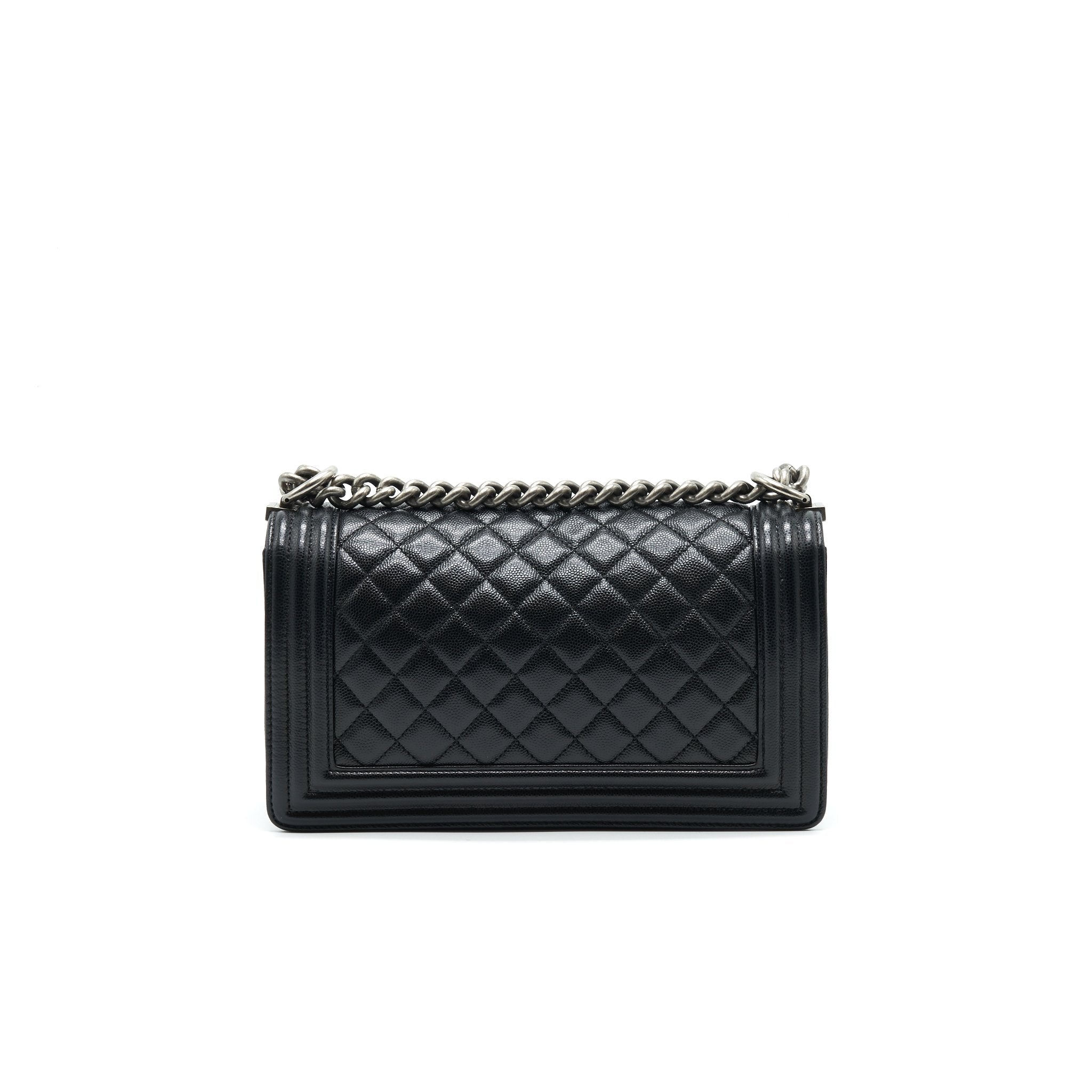 CHANEL MEDIUM BOY CHANEL BAG CAVIAR BLACK RUTHENIUM HARDWARE