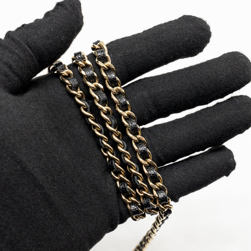 CHANEL QUILTED CC CLUTCH ON CHAIN CAVIAR BLACK LGHW (MICROCHIP)
