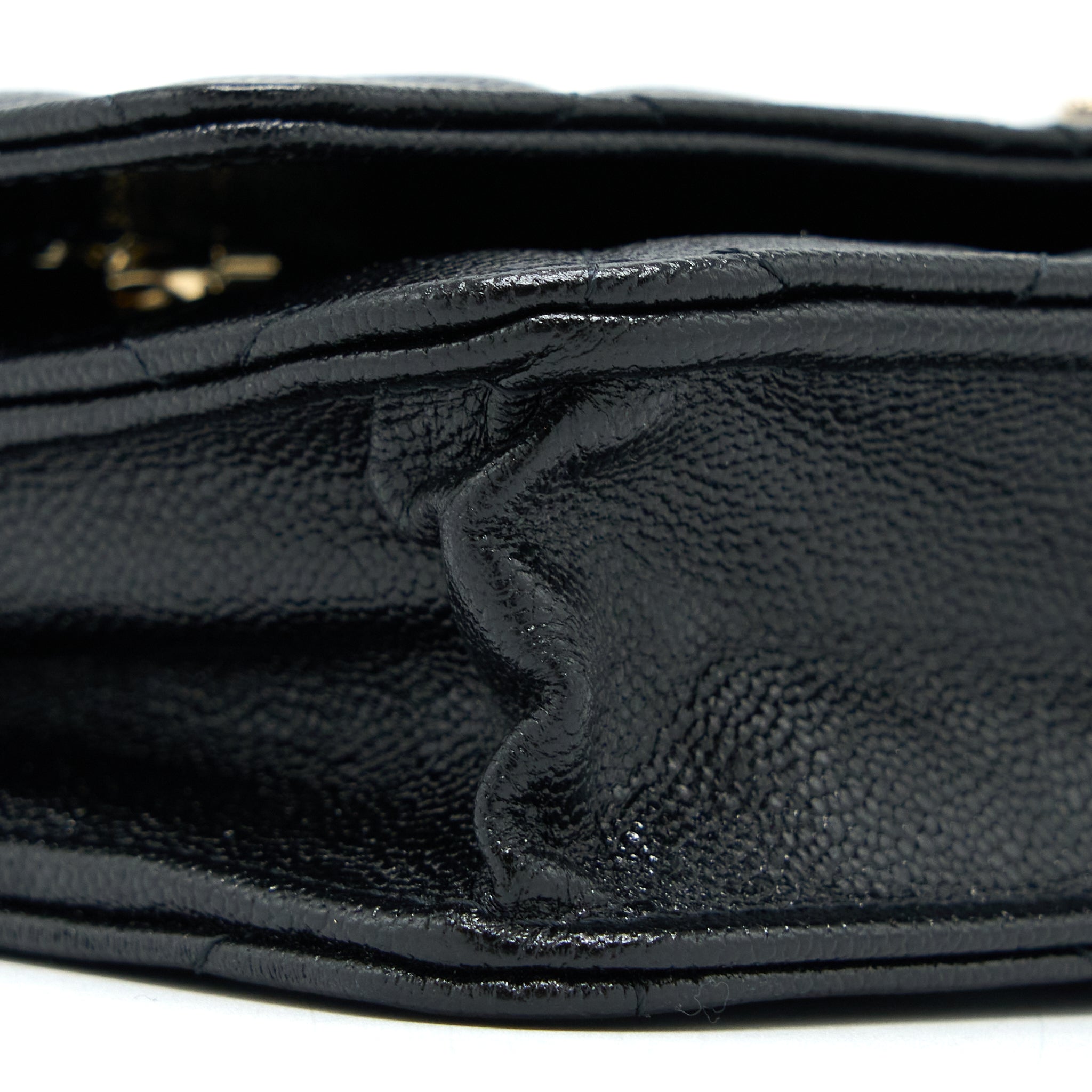 CHANEL 22B DETAIL CC LOGO WALLET ON CHAIN CAVIAR BLACK LGHW (MICROCHIP)