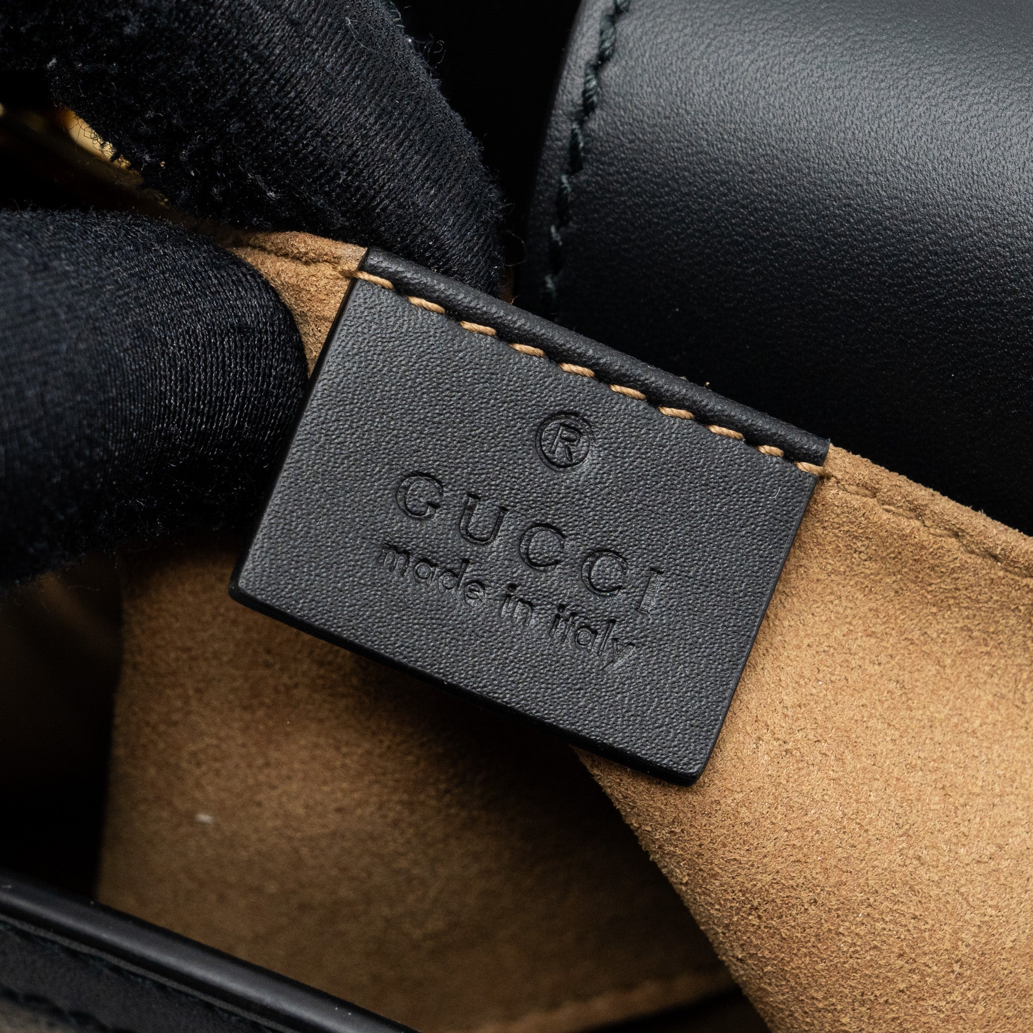 GUCCI SMALL GG PADLOCK SHOULDER BAG GG SUPREME CANVAS BLACK GHW