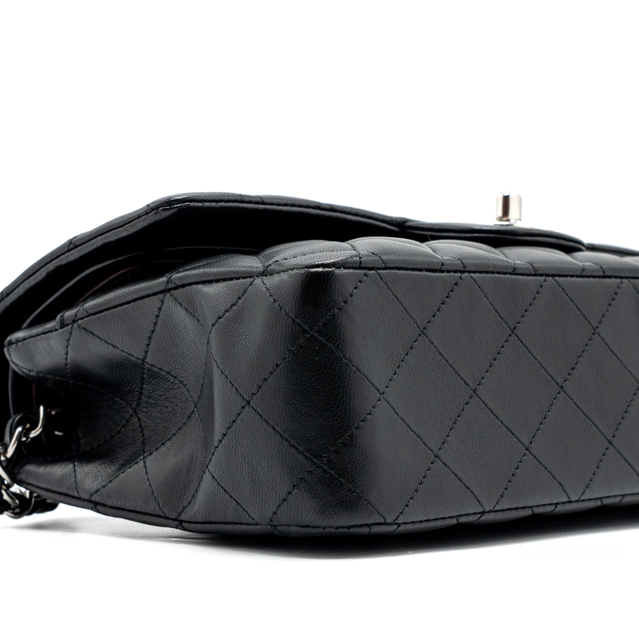 CHANEL MEDIUM CLASSIC DOUBLE FLAP BAG LAMBSKIN BLACK SHW