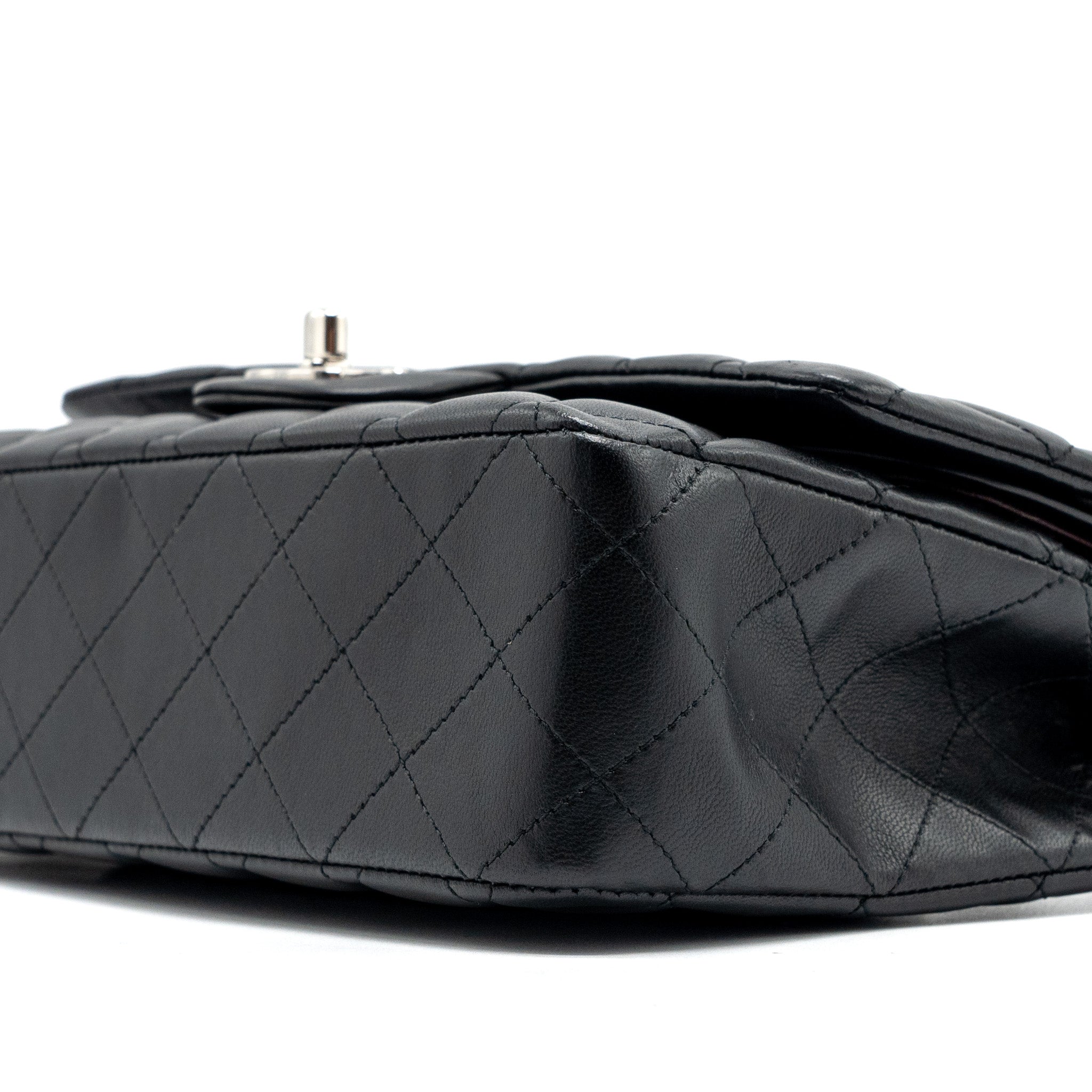 CHANEL MEDIUM CLASSIC DOUBLE FLAP BAG LAMBSKIN BLACK SHW