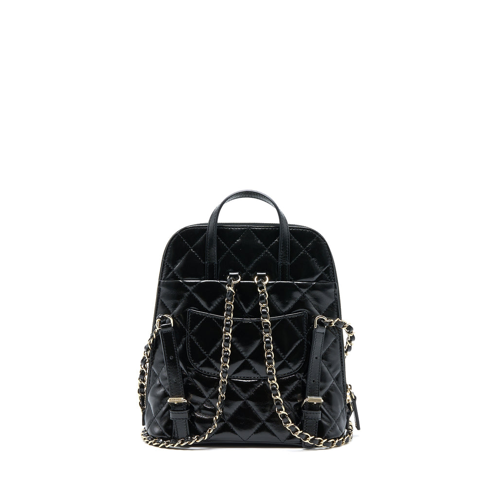 CHANEL 22A BACKPACK PATENT BLACK LGHW (MICROCHIP)