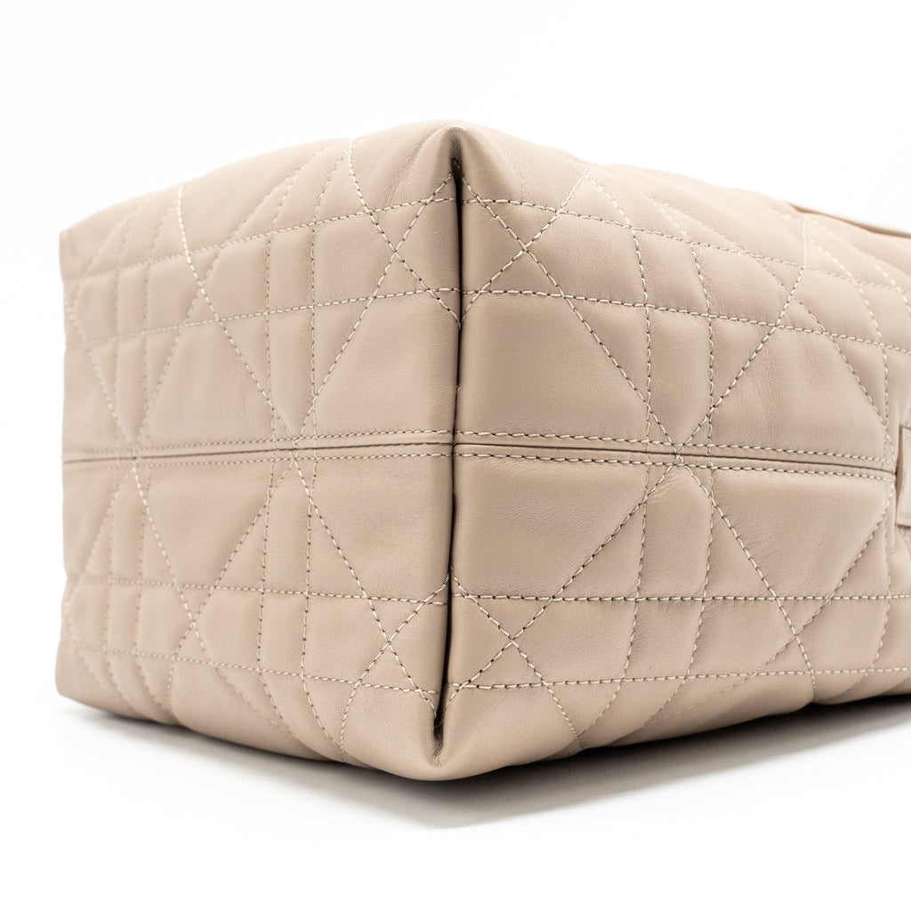 DIOR SMALL TOUJOURS TOTE BAG MACROCANNAGE CALFSKIN POWDER BEIGE LGHW