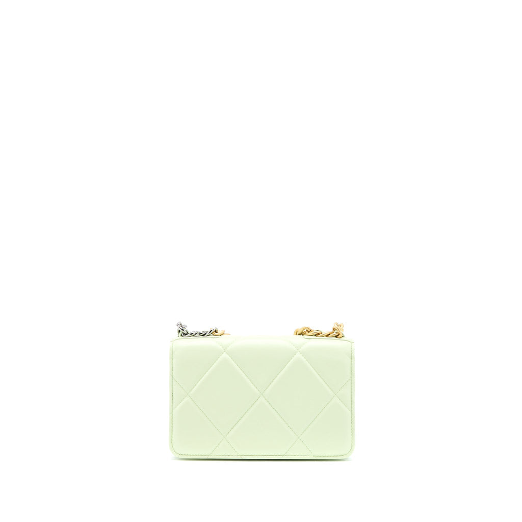 CHANEL 19 WALLET ON CHAIN LAMBSKIN LIGHT GREEN MULTICOLOUR HARDWARE (MICROCHIP)