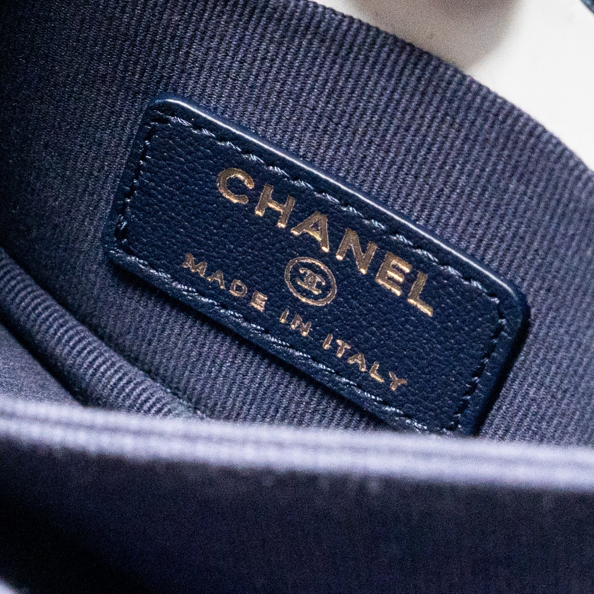 CHANEL TOP HANDLE MINI FLAP CLUTCH LAMBSKIN NAVY LGHW (MICROCHIP)