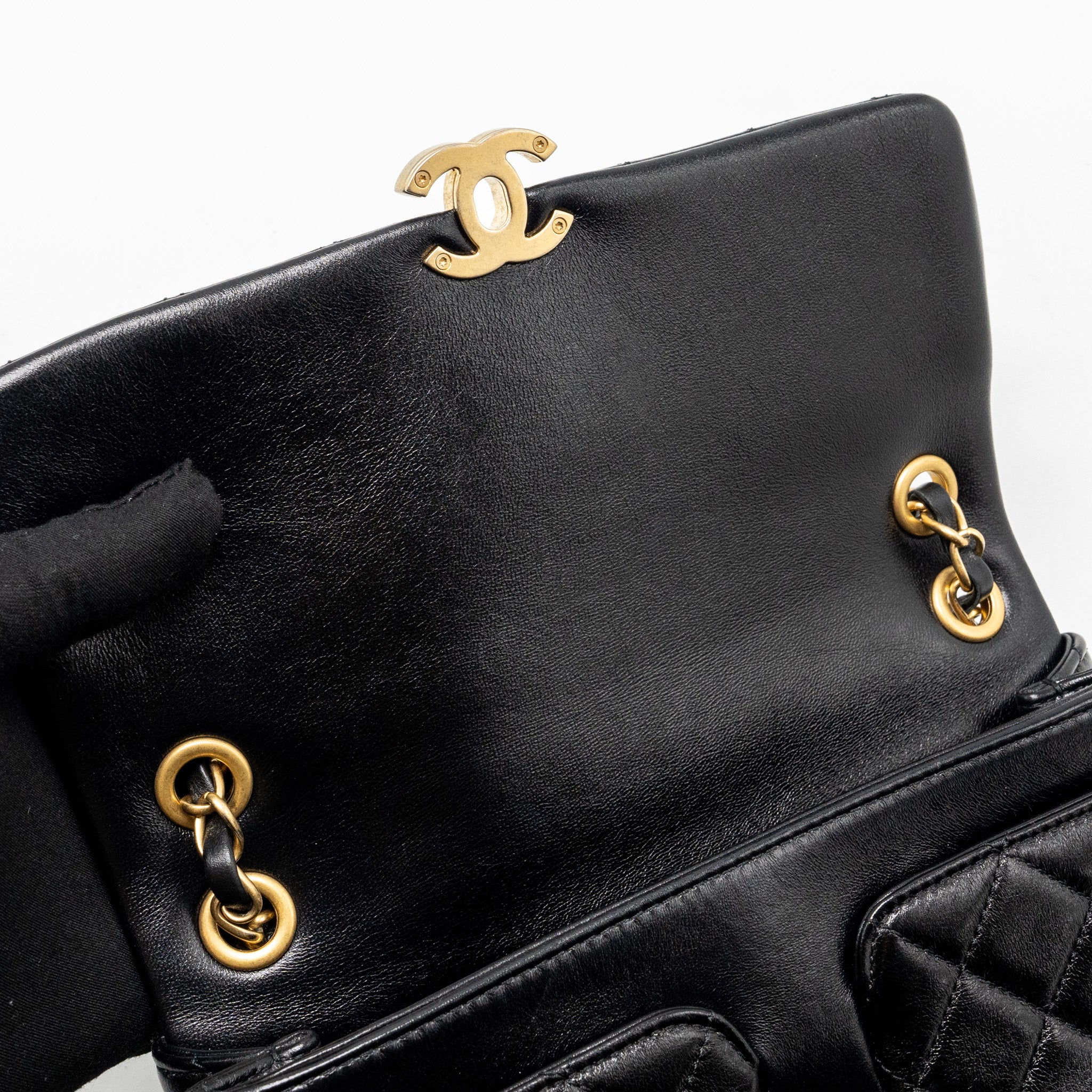 CHANEL QUILTED FLAP BAG LAMBSKIN BLACK GHW (MICROCHIP)