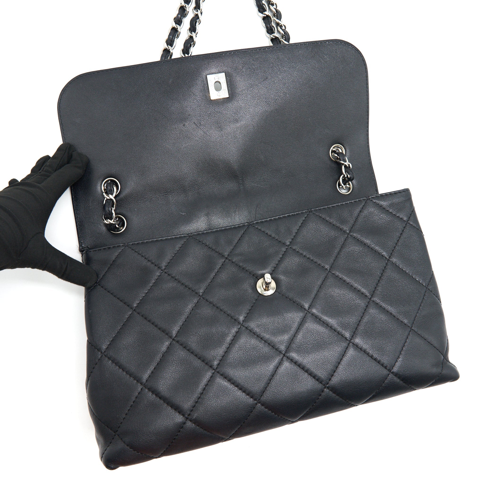 CHANEL FLAP BAG WITH CHAIN LARGE BLACK SHW