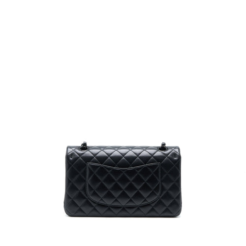CHANEL MEDIUM CLASSIC DOUBLE FLAP BAG LAMBSKIN SO BLACK WITH BLACK HARDWARE (MICROCHIP)