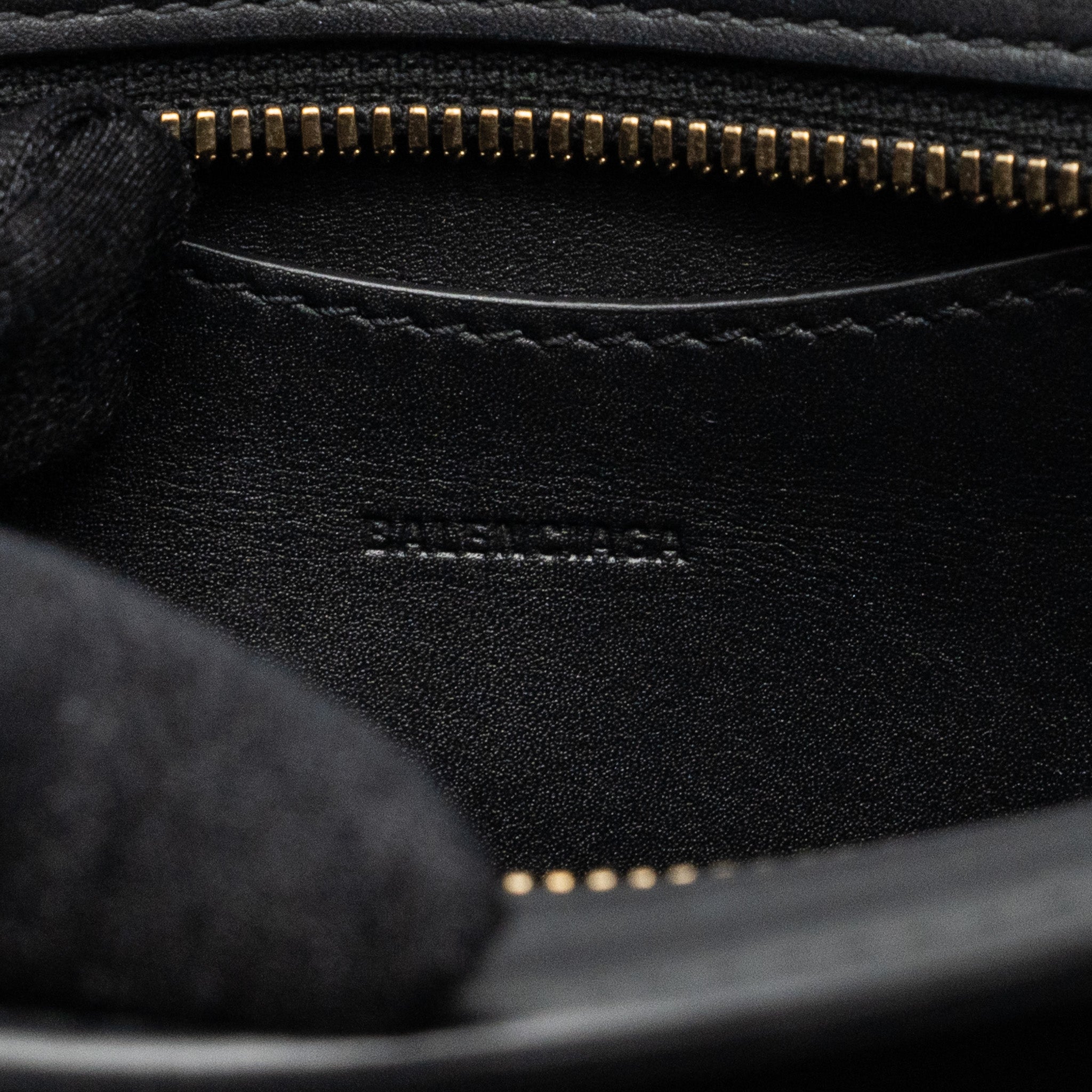 BALENCIAGA NEO CLASSIC MINI HANDBAG SMOOTH CALFSKIN BLACK GHW