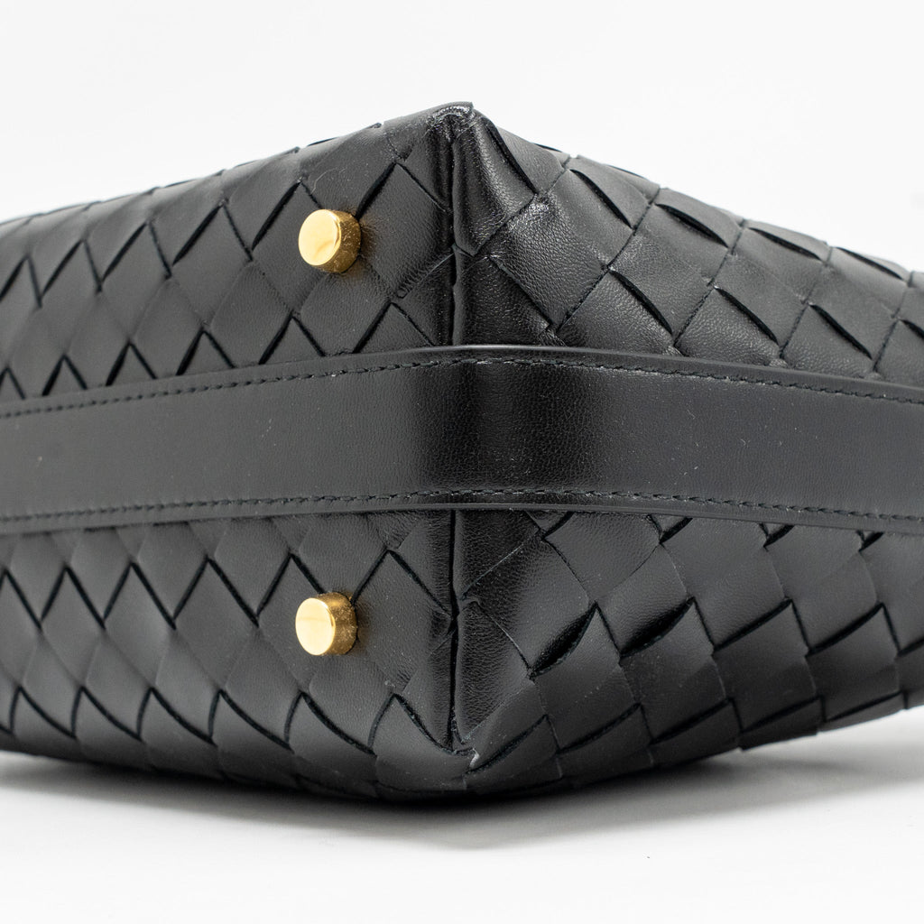 BOTTEGA VENETA MINI WALLACE SHOULDER BAG CALFSKIN BLACK GHW