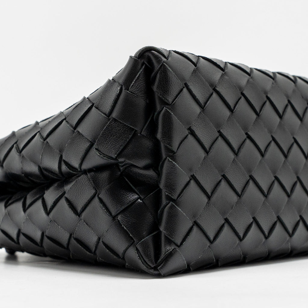 BOTTEGA VENETA SMALL ANDIAMO BAG LAMBSKIN BLACK GHW