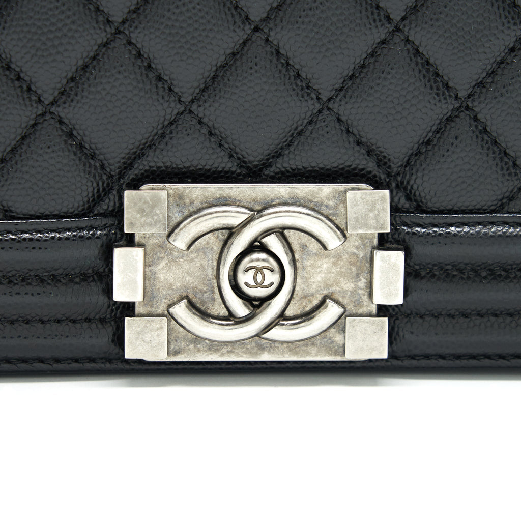 CHANEL MEDIUM BOY CHANEL HANDBAG CAVIAR BLACK SHW