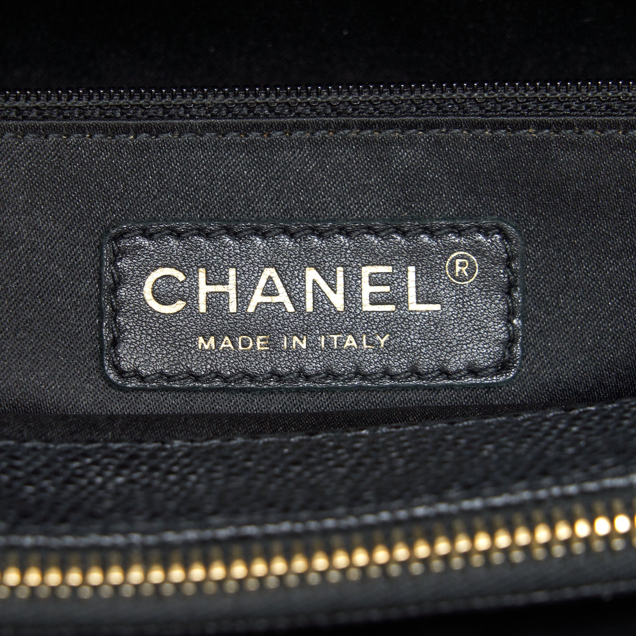 CHANEL GRAND SHOPPING TOTE CAVIAR GHW
