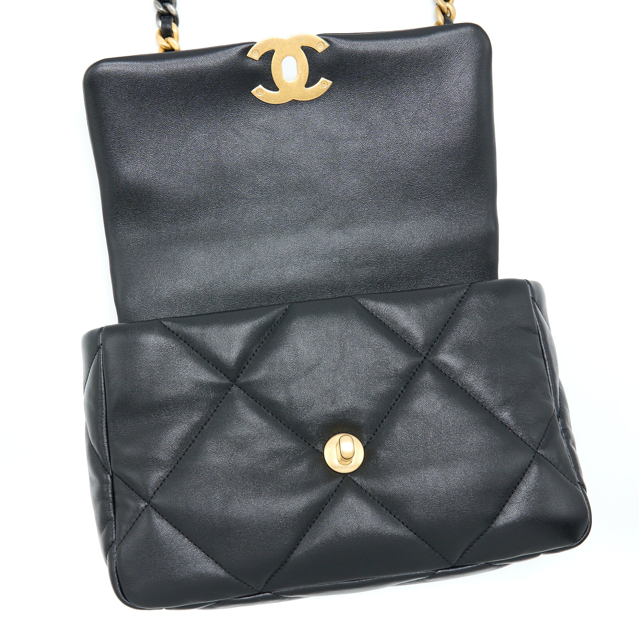 CHANEL SMALL 19 BAG LAMBSKIN BLACK MULTICOLOUR HARDWARE (MICROCHIP)
