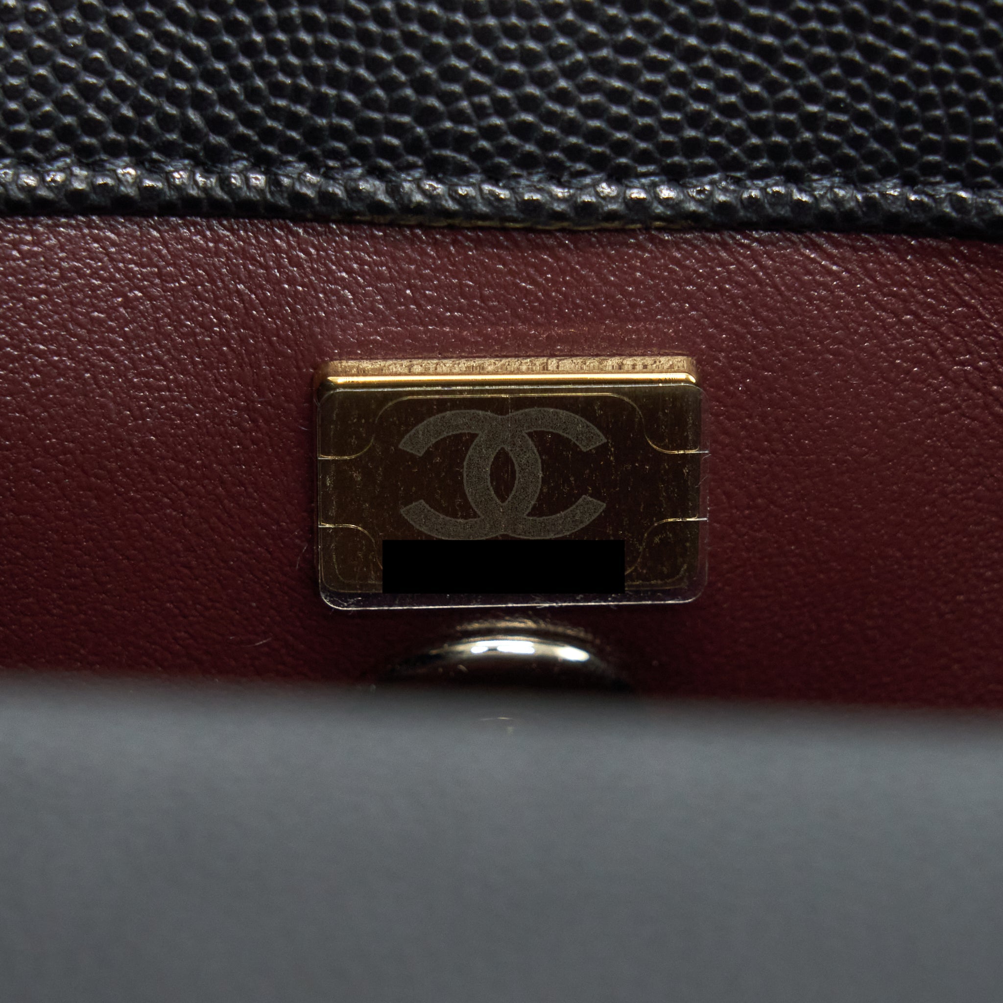 CHANEL 22P SMALL COCO HANDLE CAVIAR BLACK LGHW (MICROCHIP)