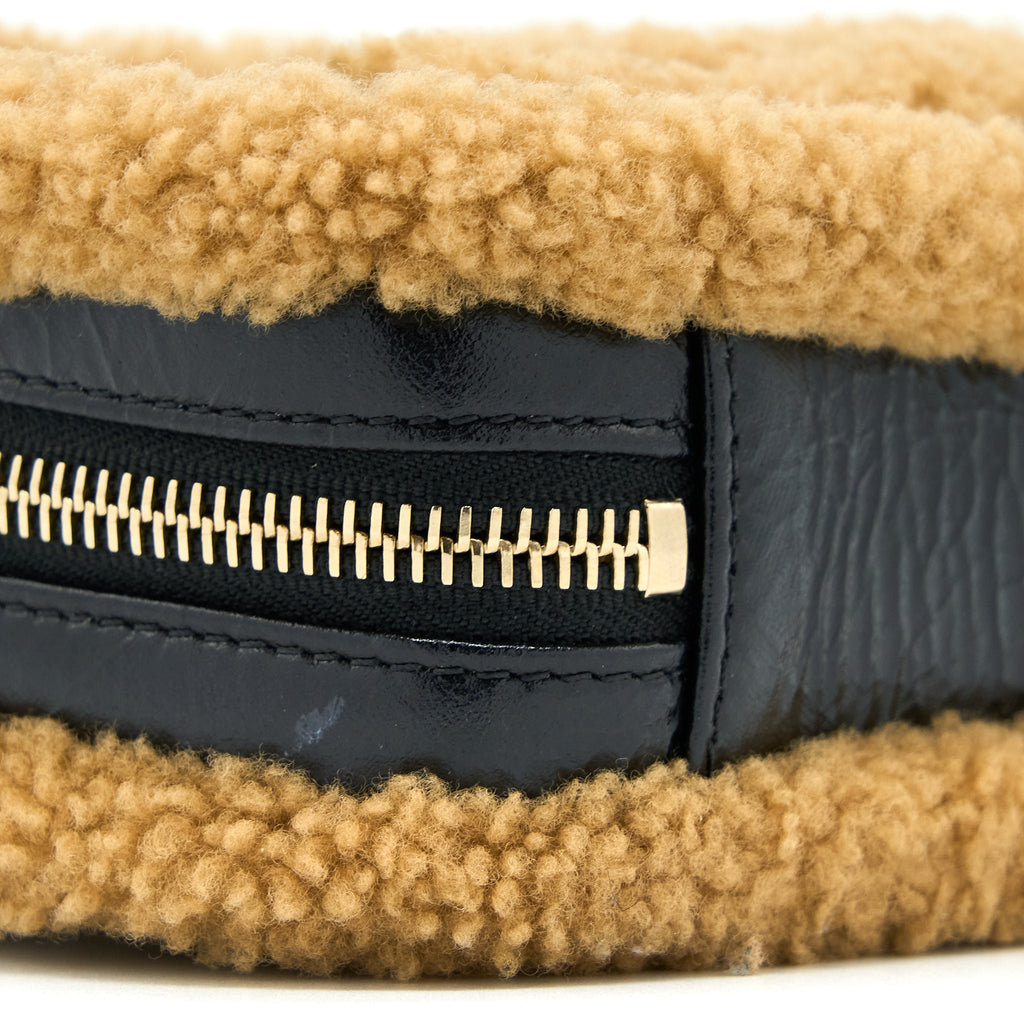 CHANEL CC MANIA WAIST BAG SHEARLING AND SHINY CRUMPLED SHEEPSKIN
