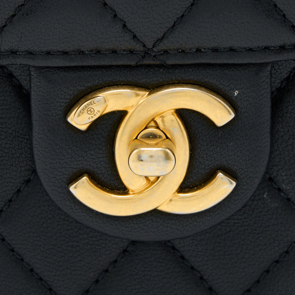 CHANEL VERTICAL PEARL FLAP BAG GOATSKIN BLACK GHW