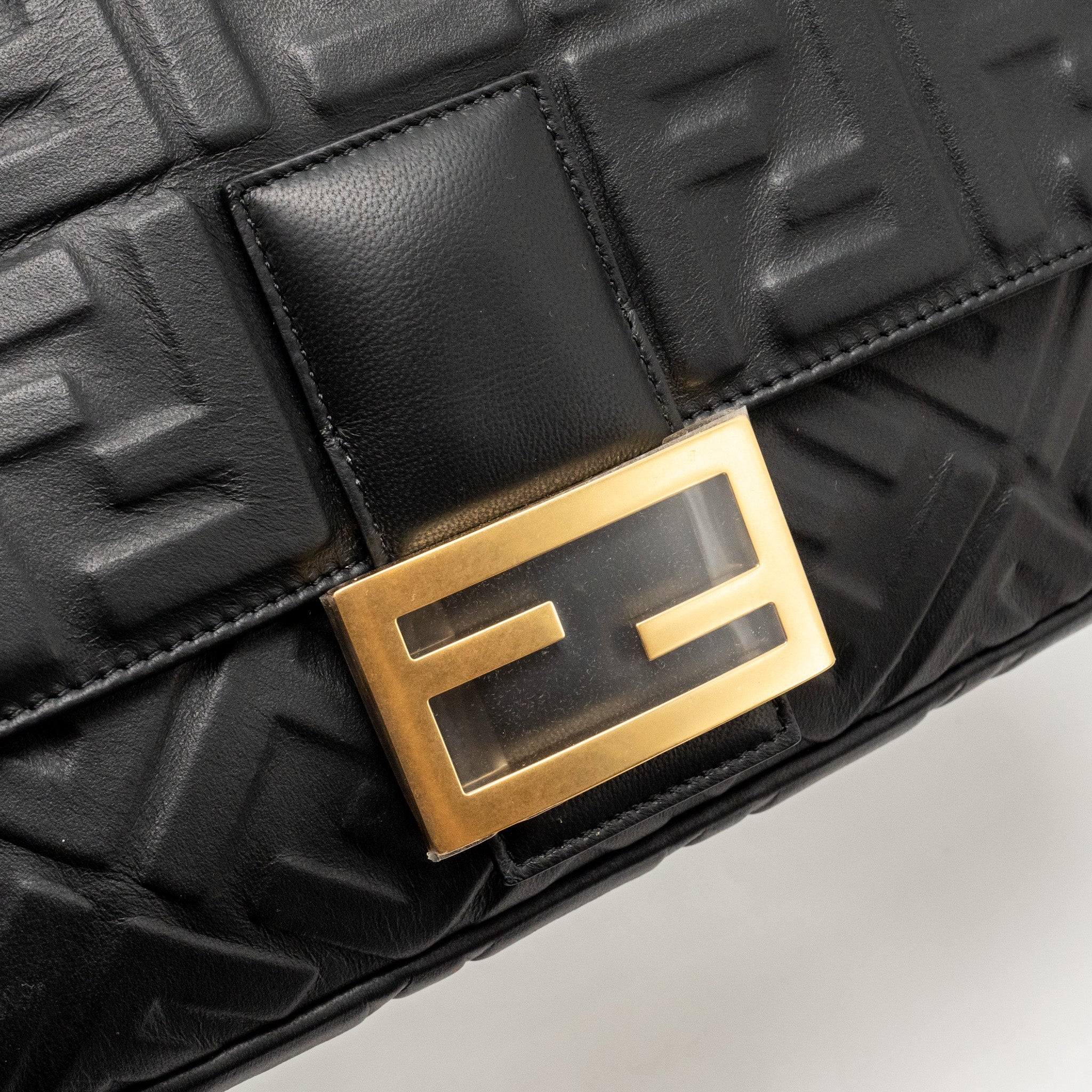 FENDI LARGE BAGUETTE BAG NAPPA BLACK GHW
