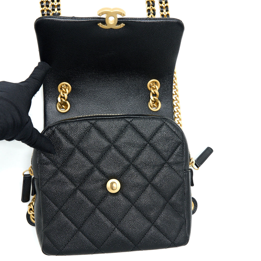 CHANEL 22P FLAP BACKPACK CAVIAR BLACK GHW (MICROCHIP)