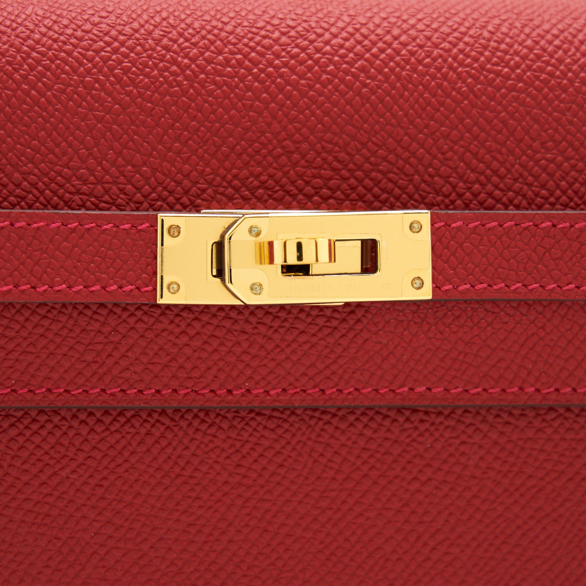 HERMES KELLY TO GO EPSOM ROUGE CASAQUE GHW