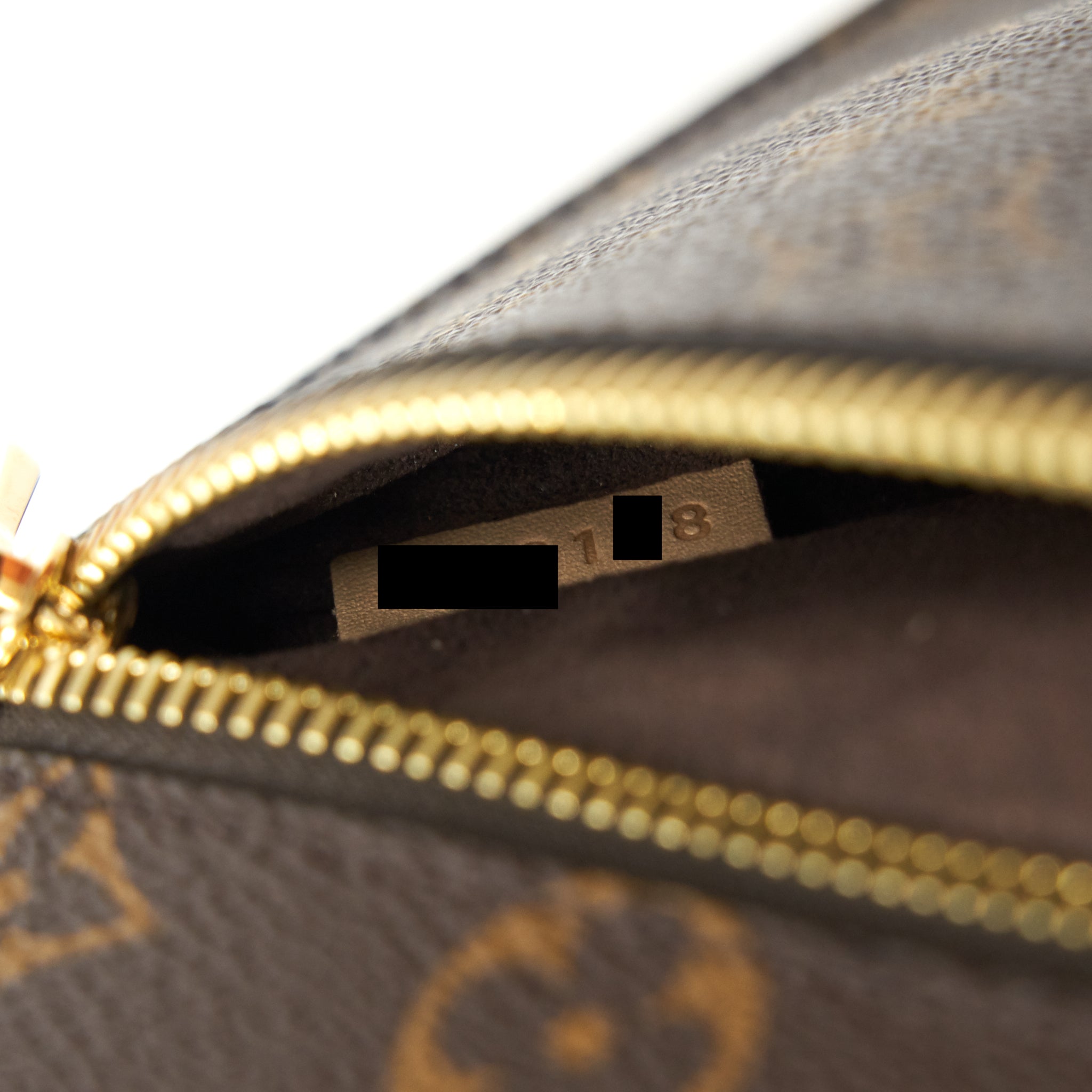 LOUIS VUITTON POCHETTE METIS MONOGRAM