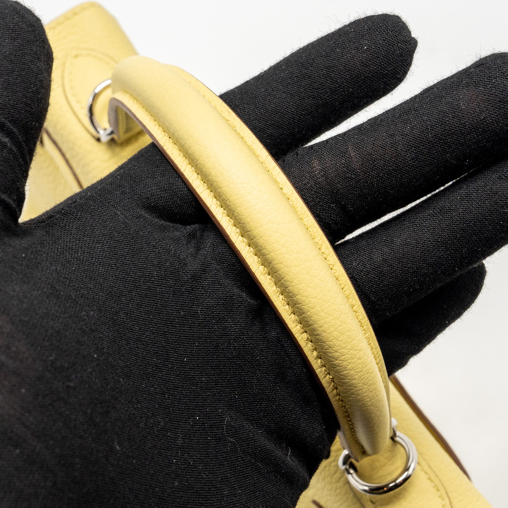 HERMES KELLY 25 TOGO 1Z JAUNE POUSSIN SHW