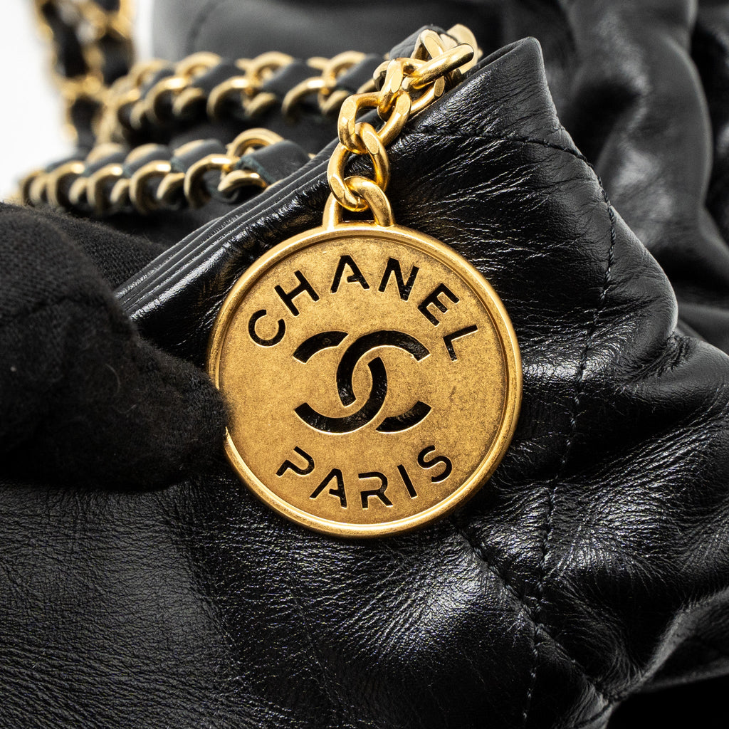CHANEL LARGE 22 BAG SHINY CALFSKIN BLACK GHW (MICROCHIP)