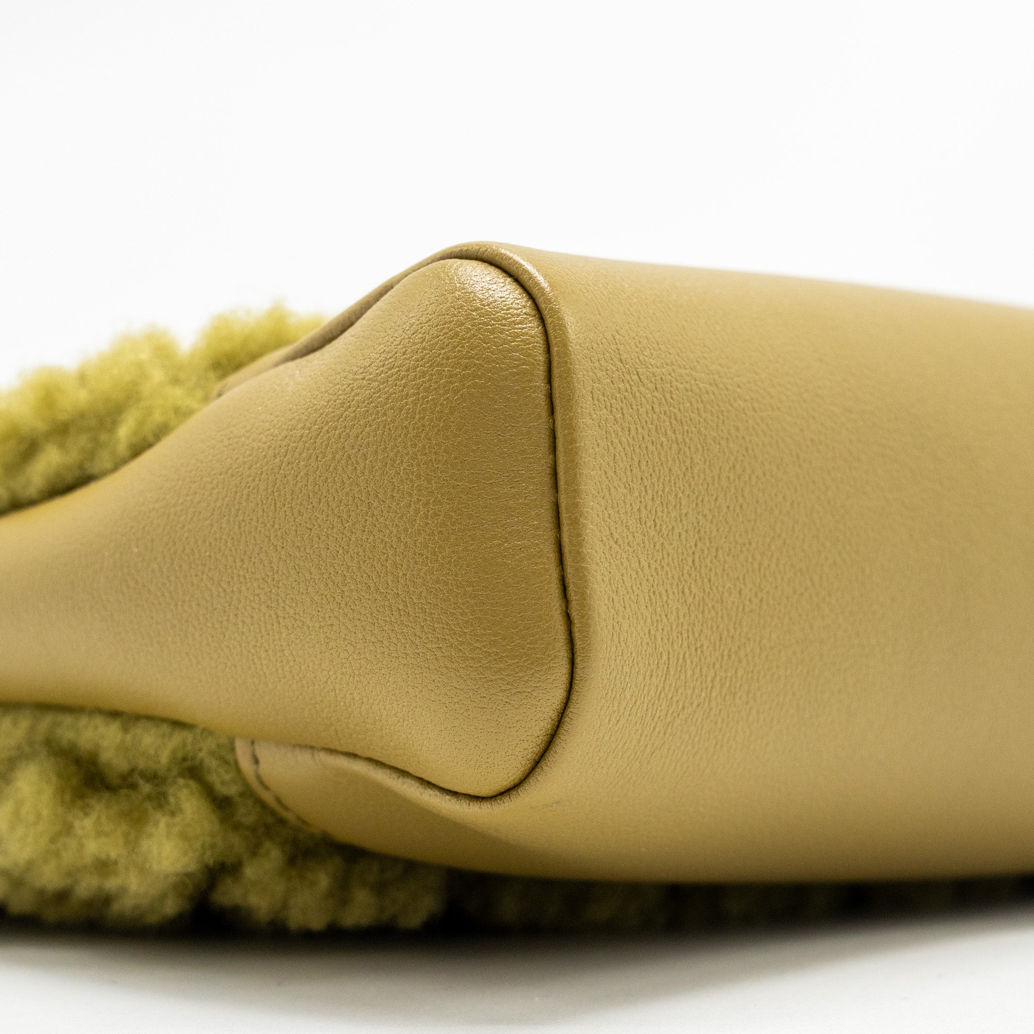 CHANEL MINI 31 BAG CALFSKIN/FUR OLIVE GREEN LGHW(MICROCHIP)