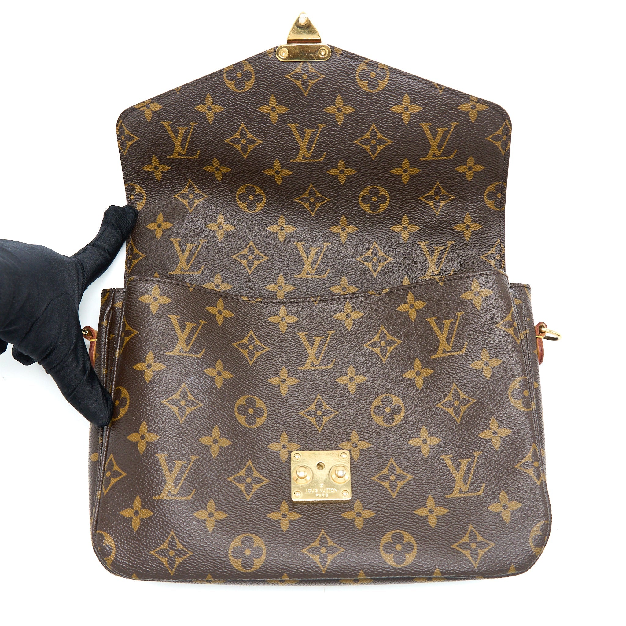 LOUIS VUITTON POCHETTE METIS MONOGRAM CANVAS GHW