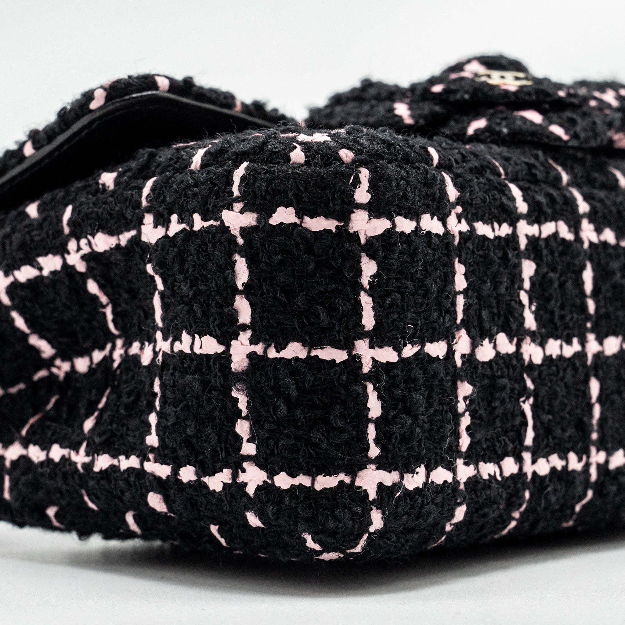 CHANEL 23K FLOWER BOMB MINI RECTANGULAR FLAP BAG TWEED BLACK / PINK LGHW (MICROCHIP)