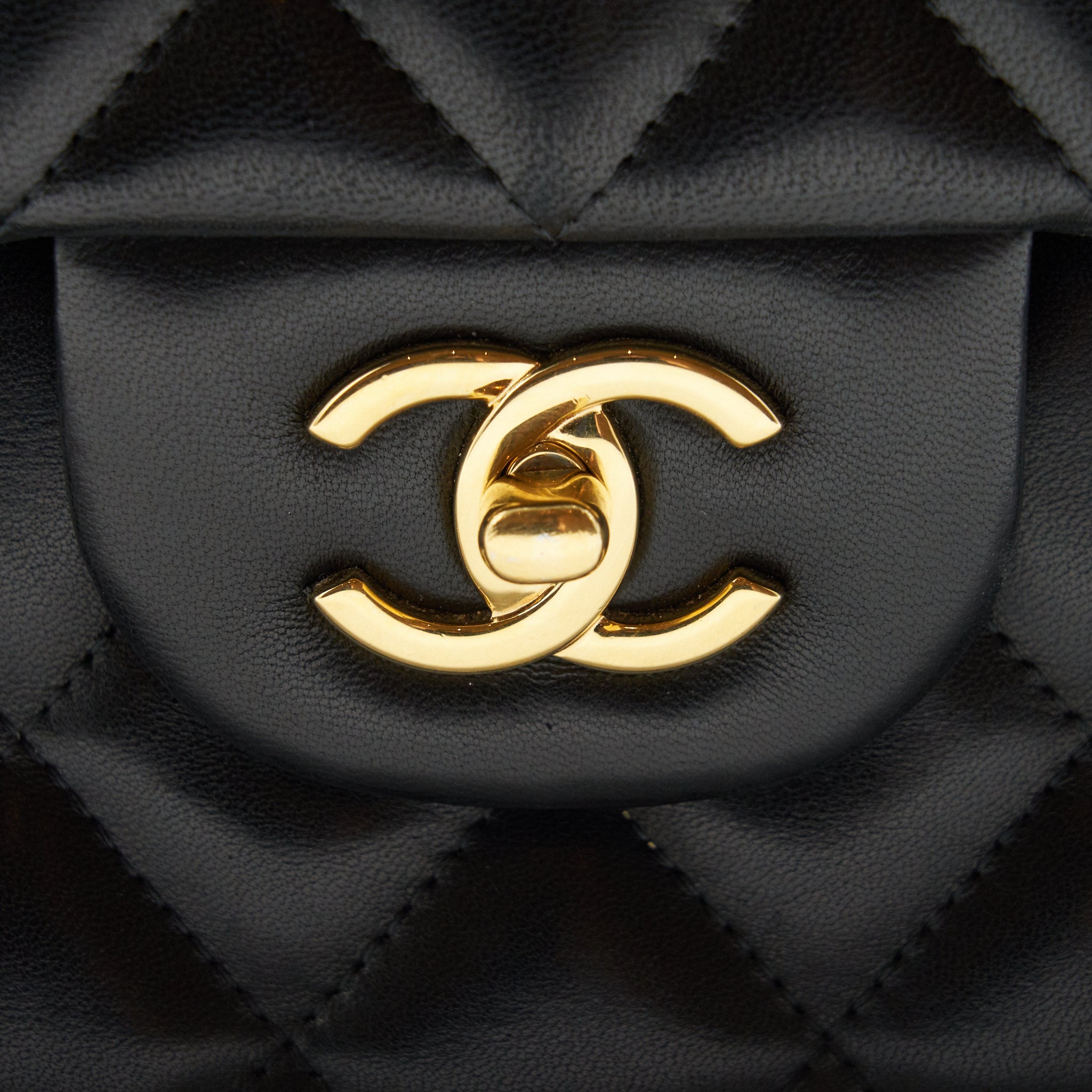CHANEL CLASSIC JUMBO DOUBLE FLAP BAG LAMBSKIN BLACK GHW