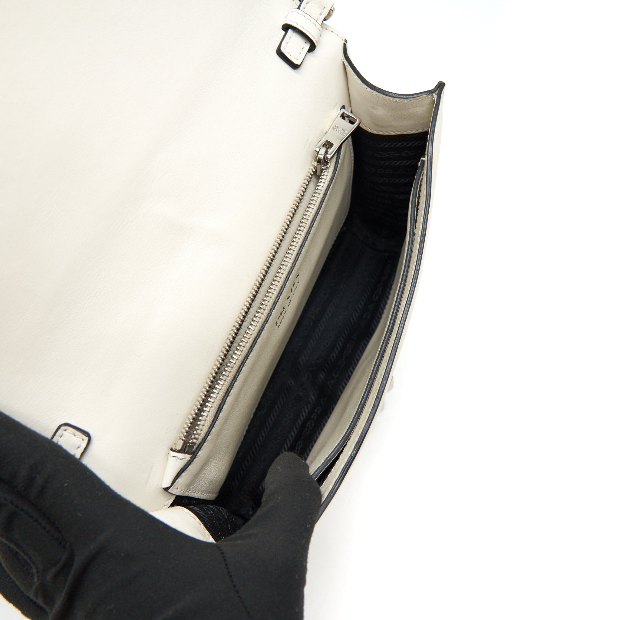 PRADA WOMAN'S MESSANGER BAG WHITE WITH SHW