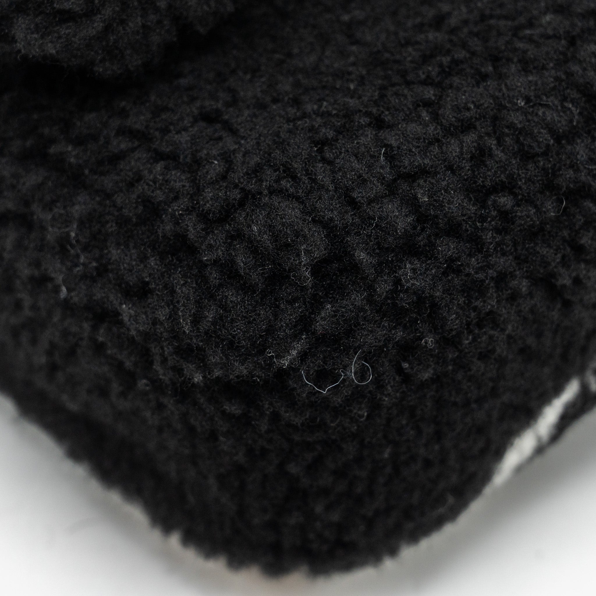 CHANEL 22A FLUFFY CAMELLIA FLAP BAG EMBROIDERED SHEARLING LAMBSKIN BLACK / WHITE SHW (MICROCHIP)