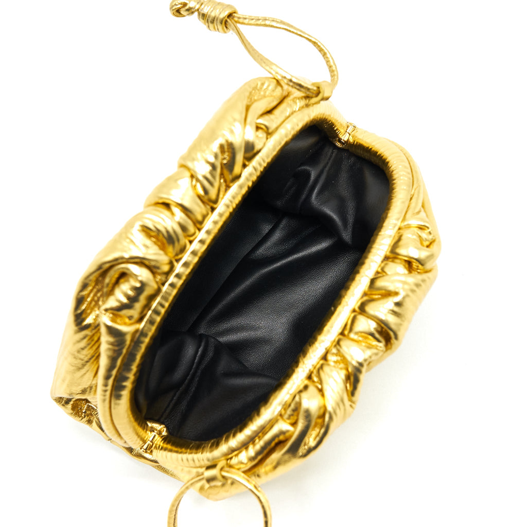 BOTTEGA VENETA THE MINI POUCH COLOR ORO