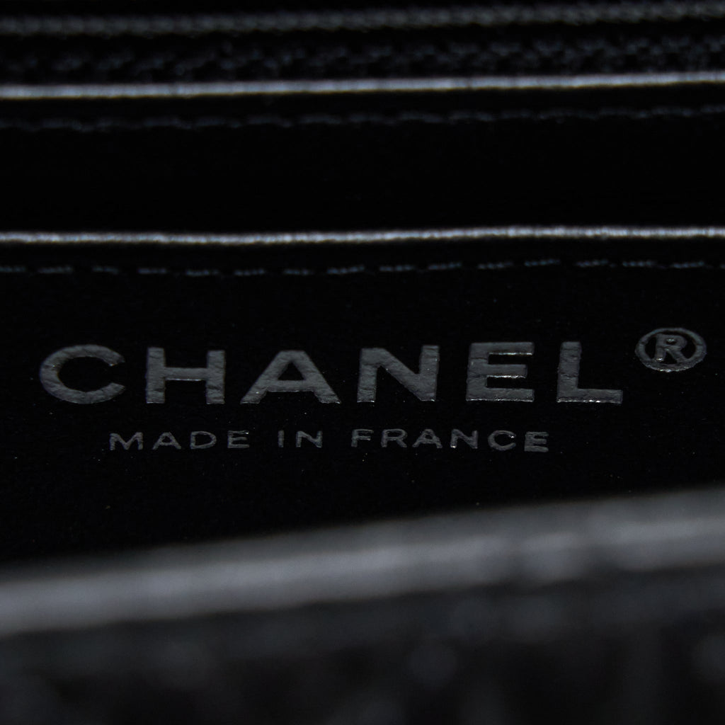 CHANEL MINI 2.55 REISSUE AGED CALFSKIN SO BLACK WITH BLACK HARDWARE (MICROCHIP)