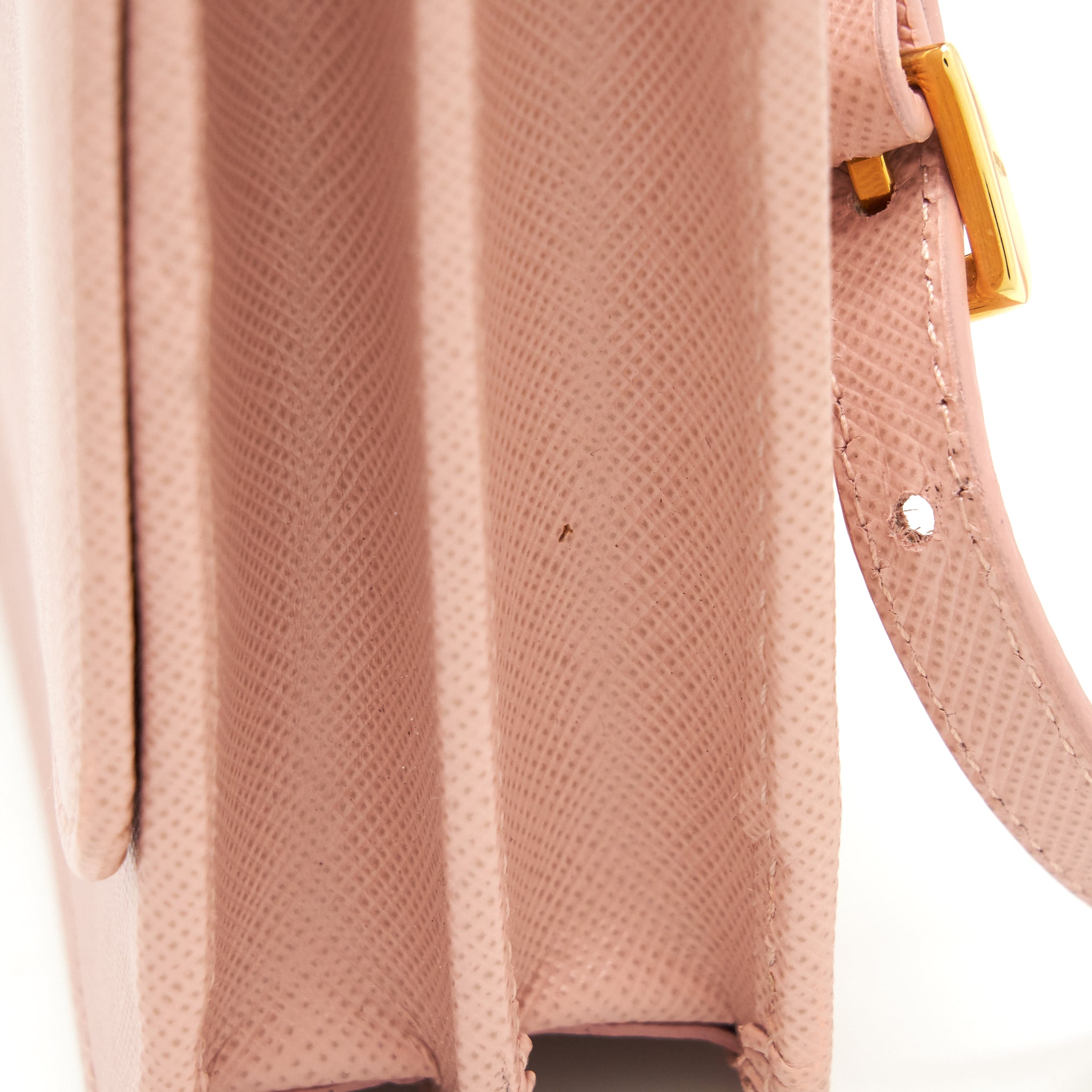 PRADA PORTAF SAFFIANO METAL ORO ORCHIDEA BAG