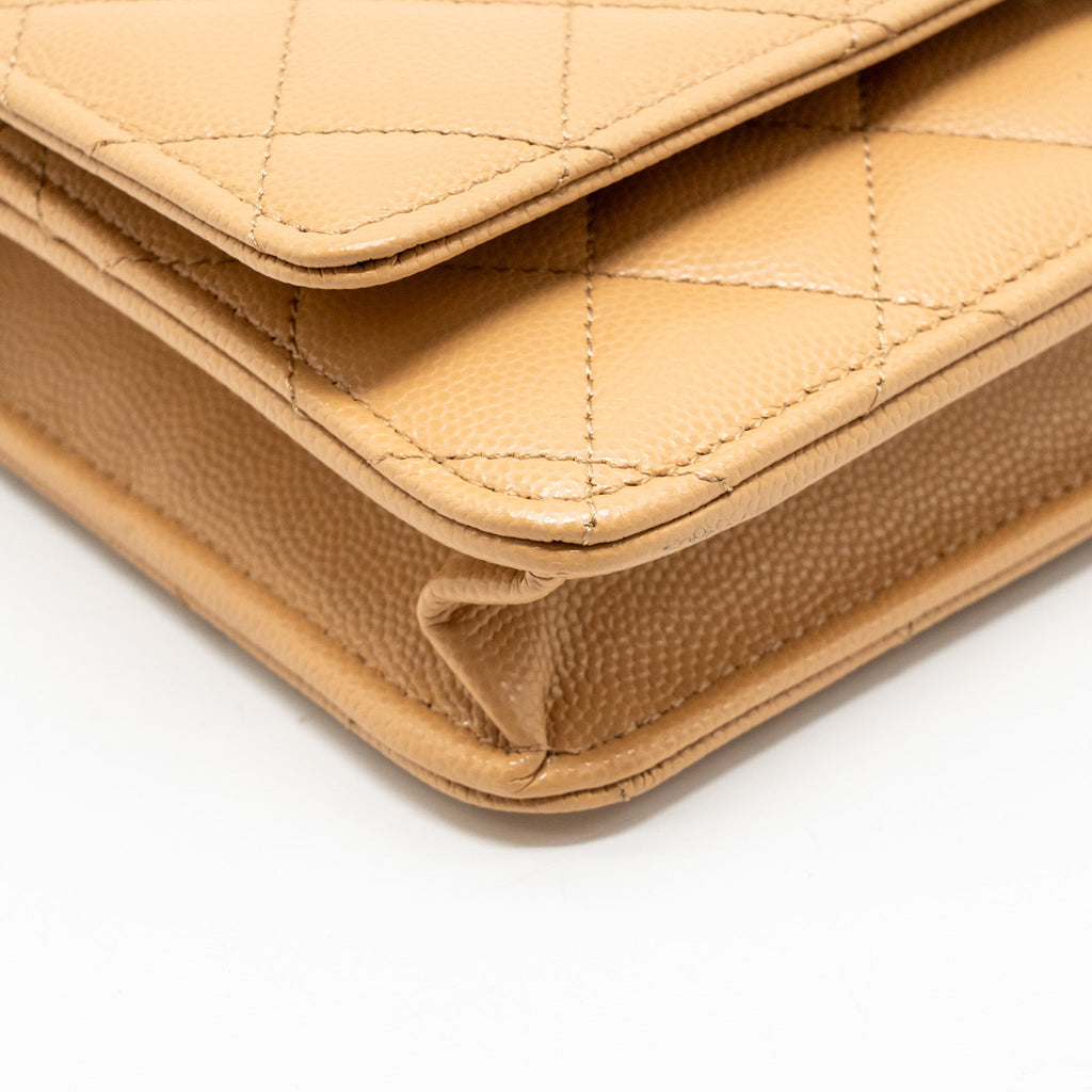 CHANEL DETAILED CC CLASSIC WALLET ON CHAIN CAVIAR BEIGE LGHW (MICROCHIP)