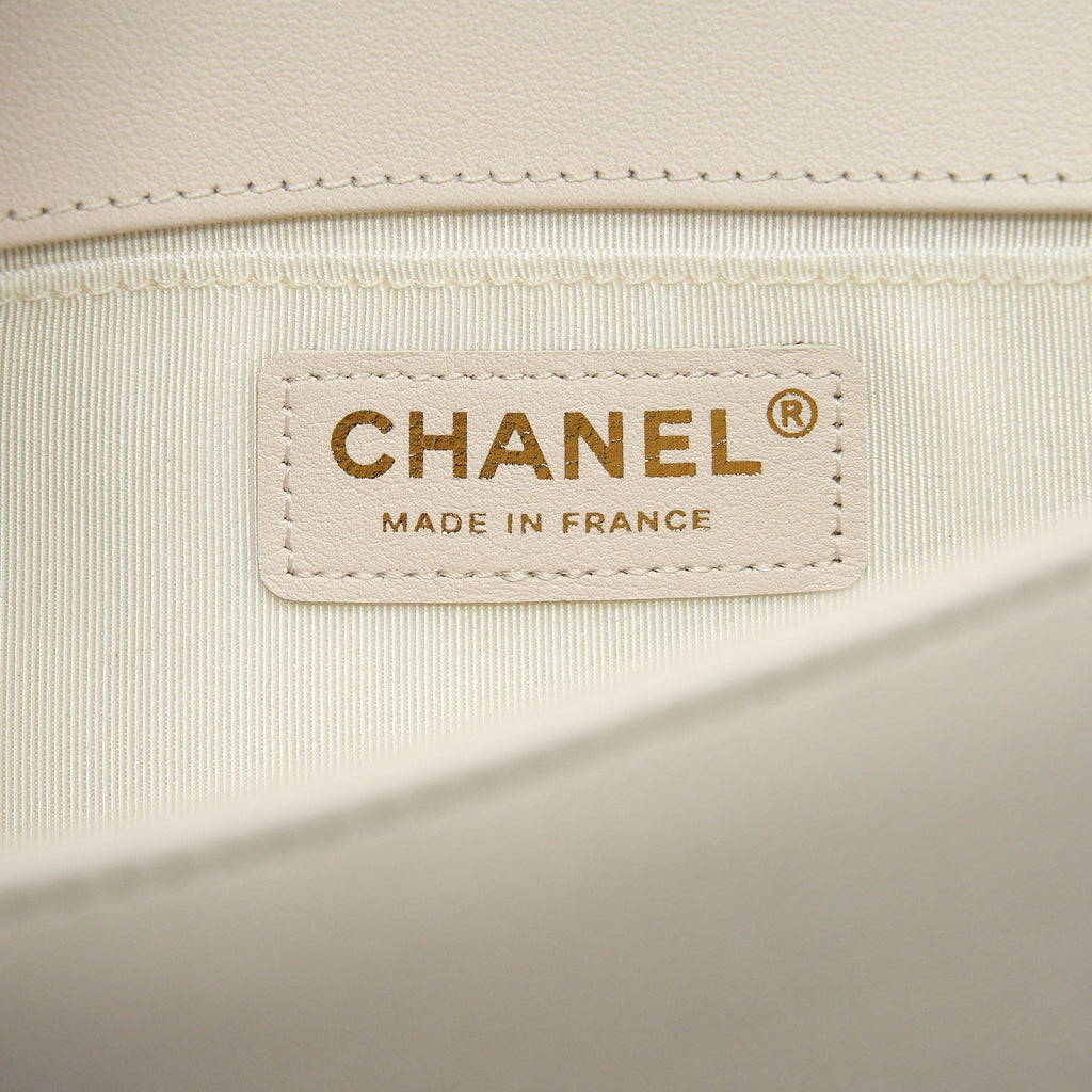 CHANEL SMALL BOY CHANEL CALFSKIN WHITE GHW