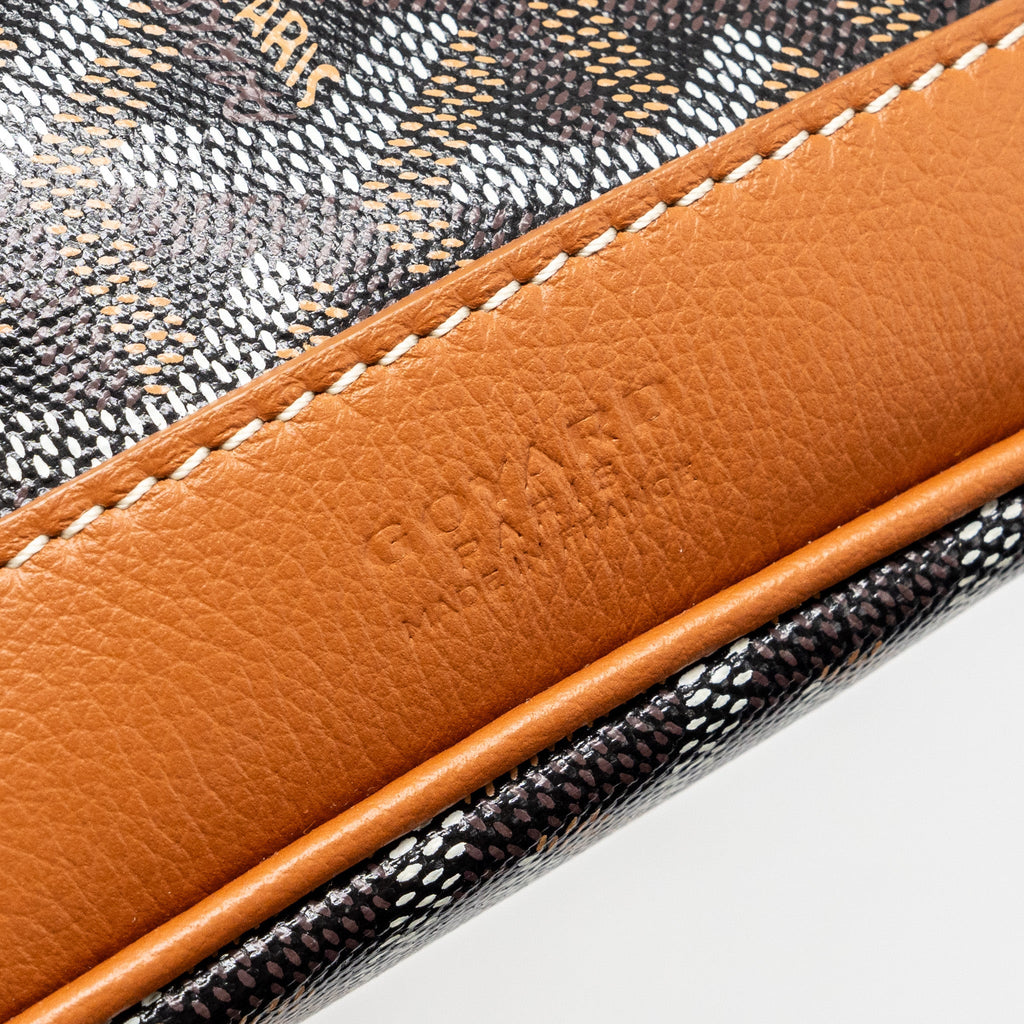 GOYARD PETIT FLOT BUCKET BAG CANVAS / CALFSKIN BROW SHW