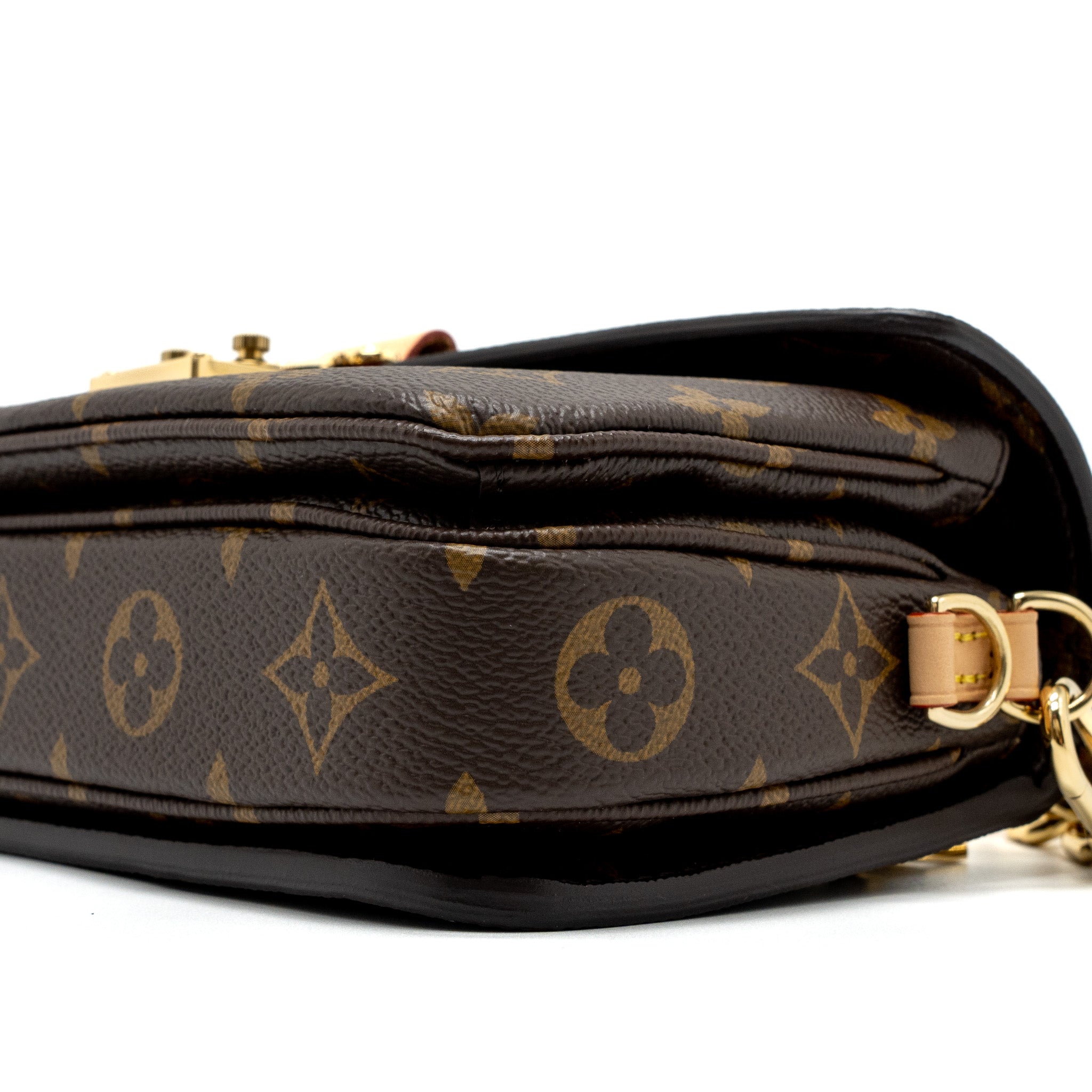 LOUIS VUITTON POCHETTE MÉTIS EAST WEST MONOGRAM CANVAS GHW (NEW VERSION)