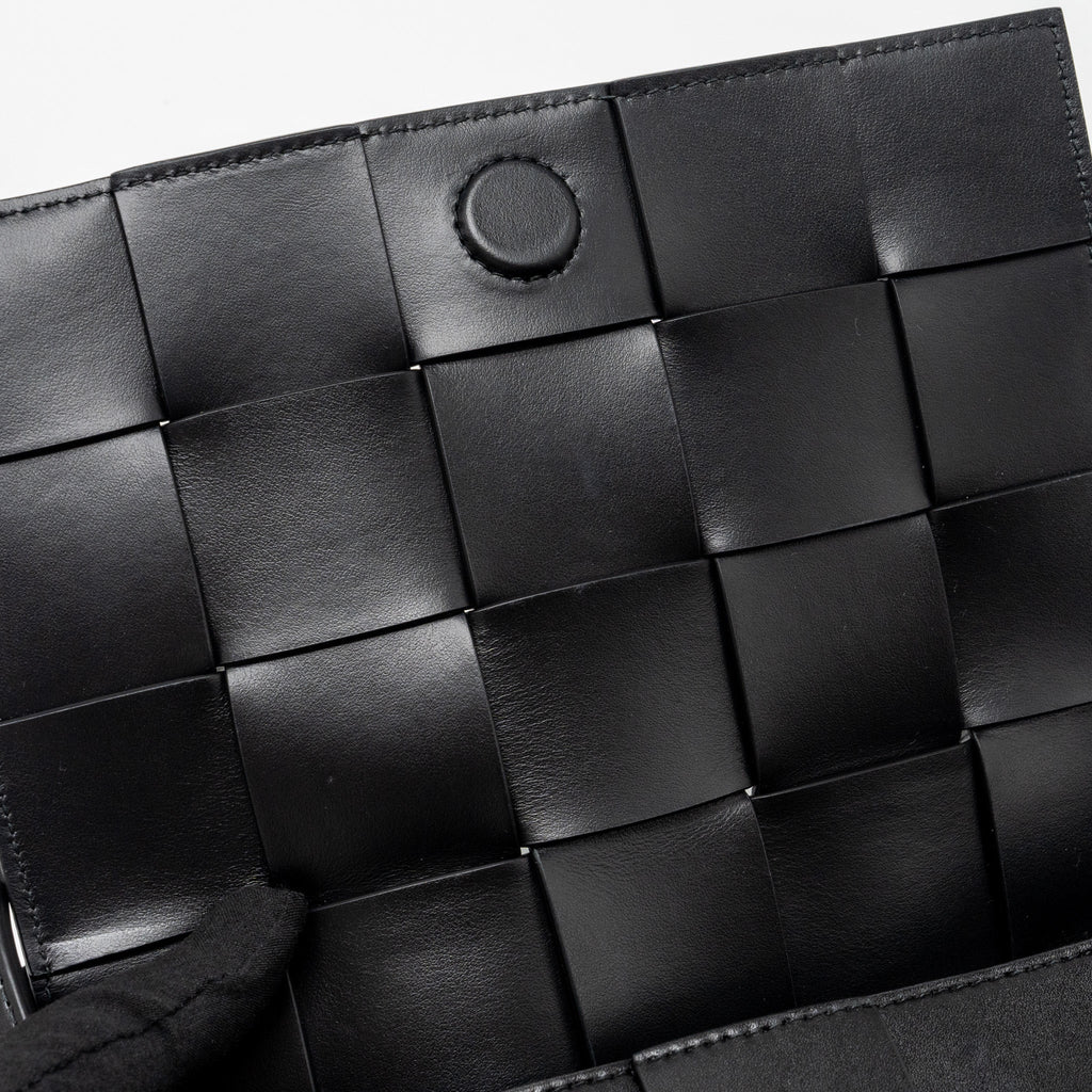 BOTTEGA VENETA SMALL CASSETTE LEATHER BLACK SHW
