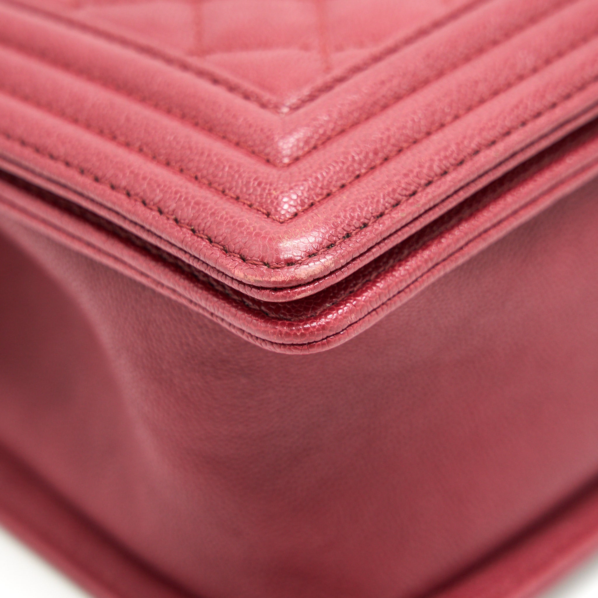 CHANEL MEDIUM BOY BAG CAVIAR RASPBERRY RED BRUSHED GHW