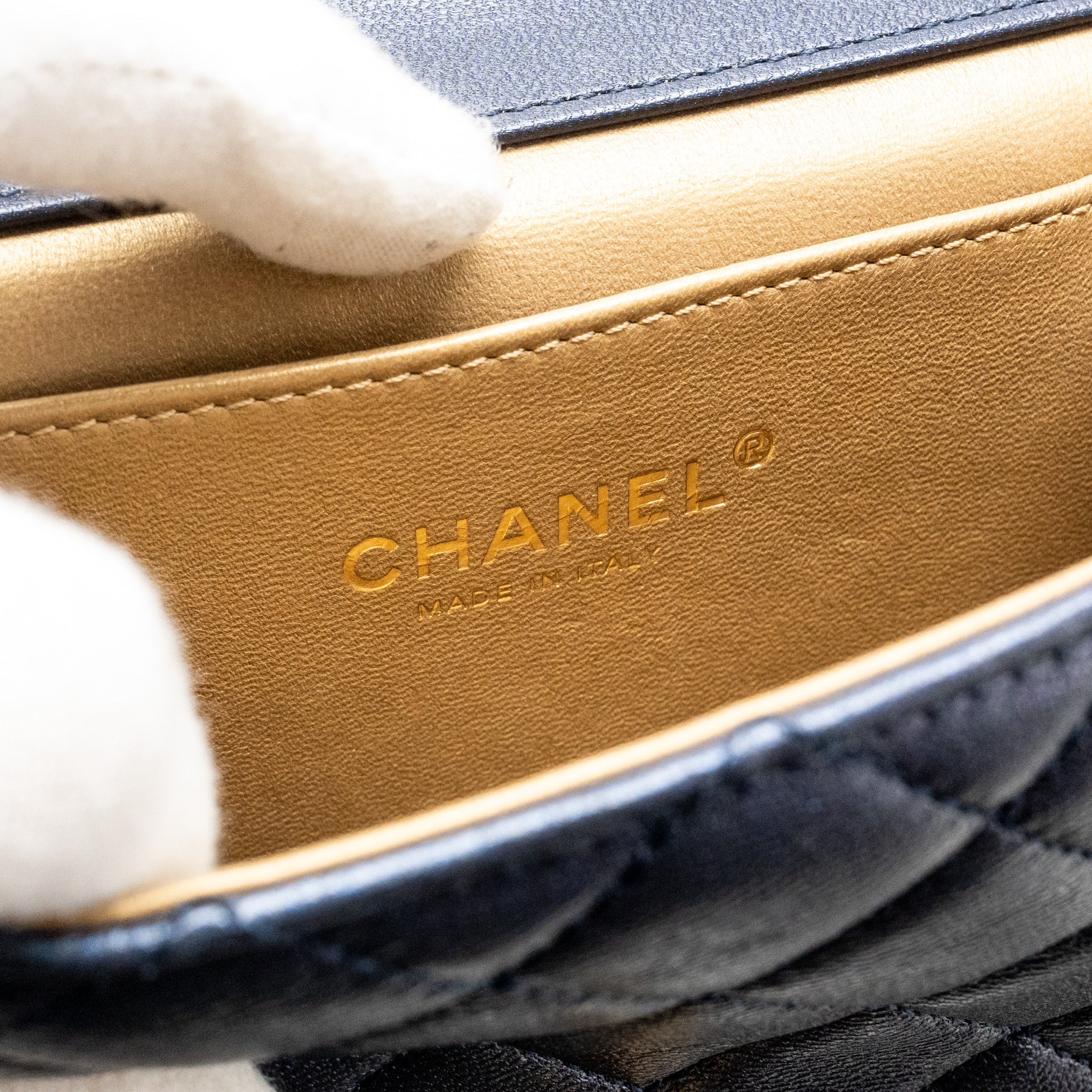 CHANEL PEARL DECORATED QUILTED FLAP BAG LAMBSKIN NAVY GHW