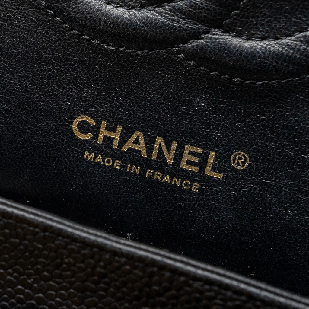 CHANEL MEDIUM CLASSIC DOUBLE FLAP BAG CAVIAR BLACK GHW