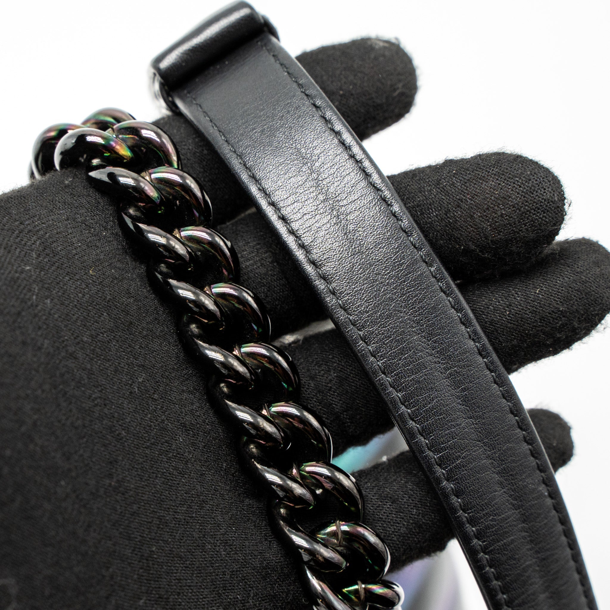 CHANEL SMALL BOY BAG CHEVRON CALFSKIN BLACK/IRIDESCENT BLUE BLACK HARDWARE