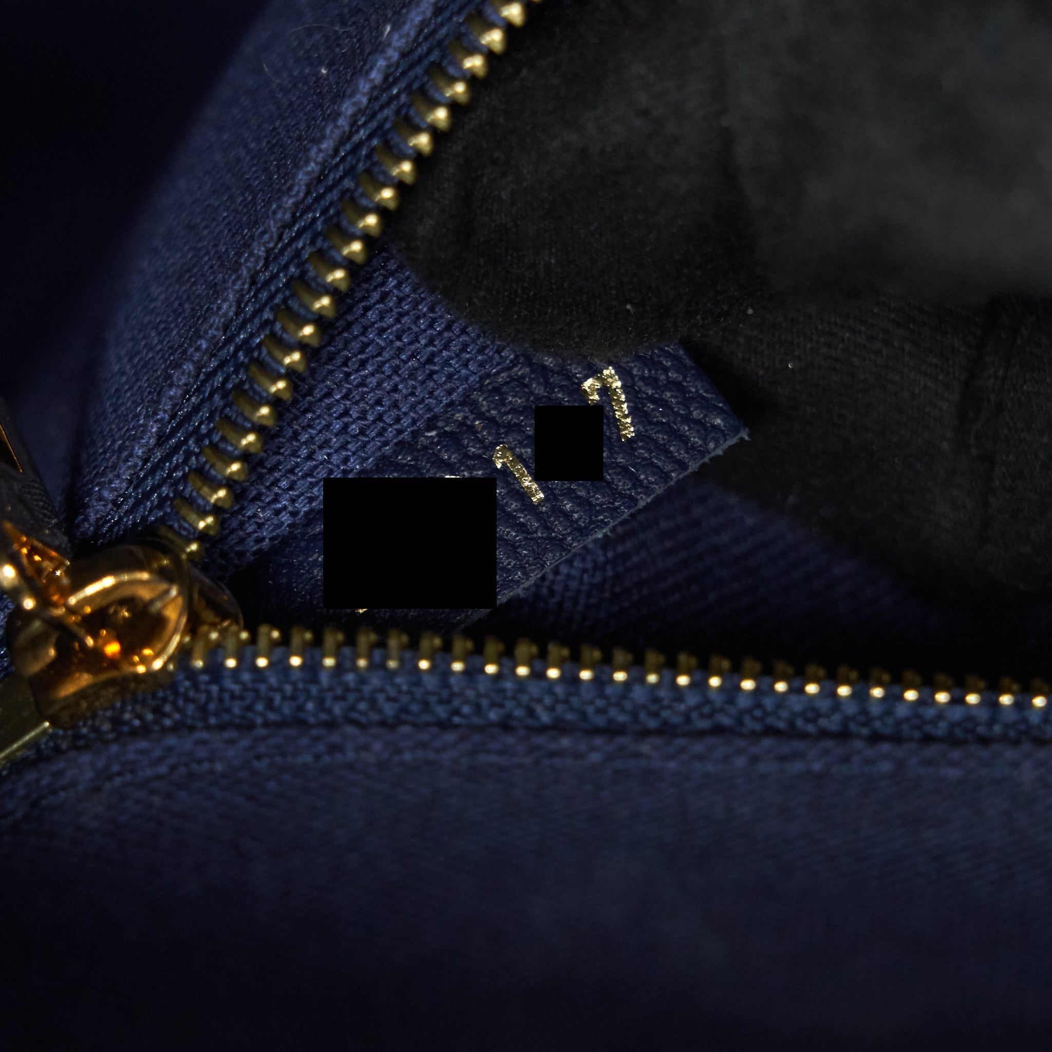 LOUIS VUITTON EPI LEATHER TOTE BAG NAVY