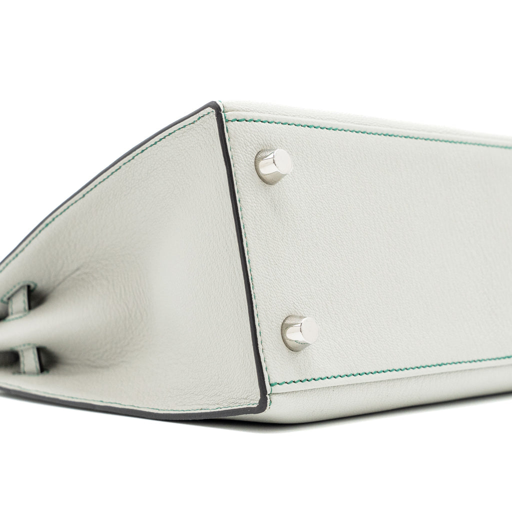 HERMES KELLY 25 SPECIAL ORDER CHÈVRE MYSORE GRIS PERLE/MALACHITE/VERT EMERAUDE BRUSHED SHW
