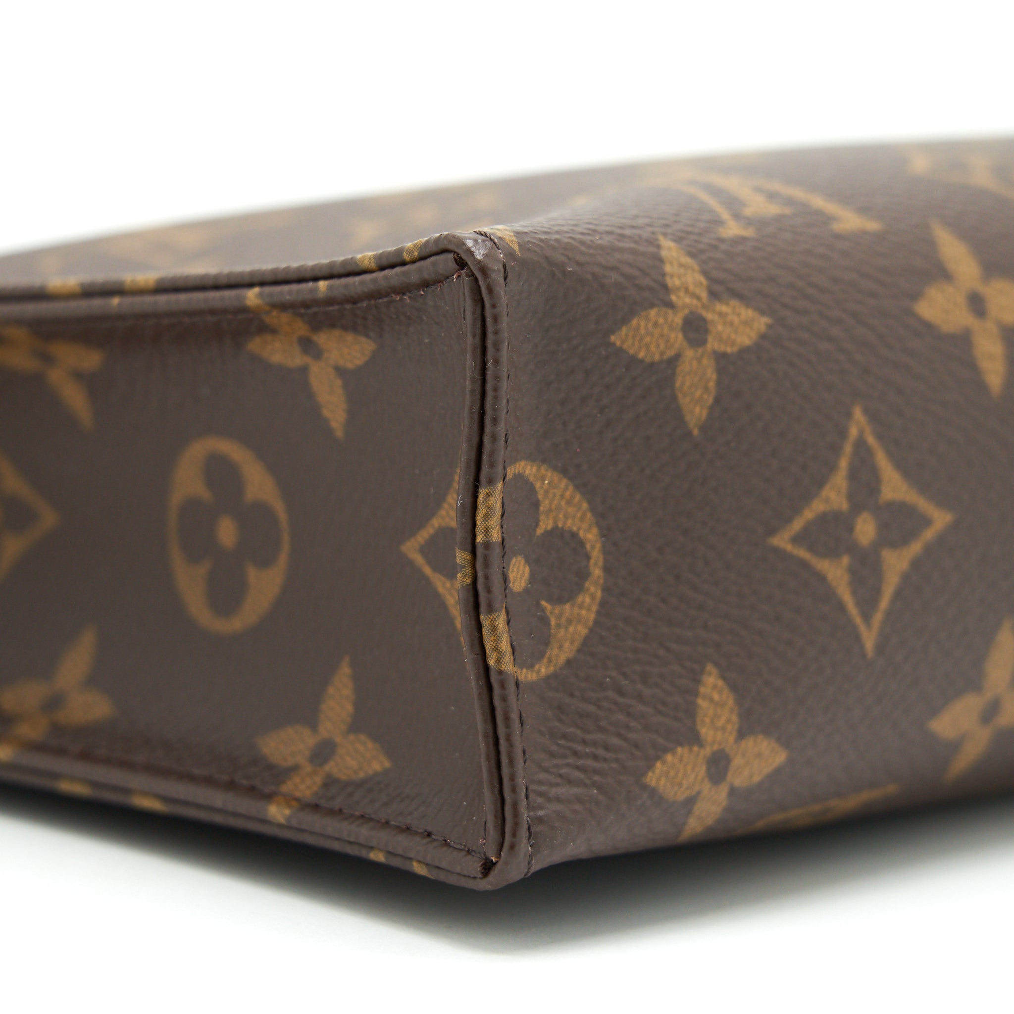 LOUIS VUITTON TOILETRY 26 IN MONOGRAM